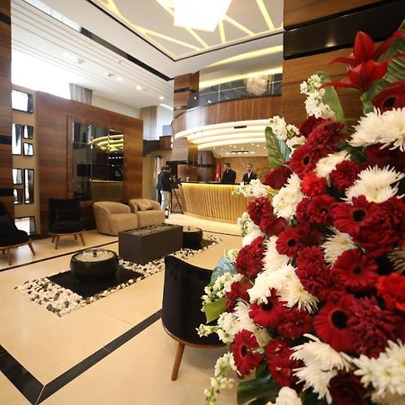فندق صحارى الخليج Sahara Gulf Hotel Apartments Amã Exterior foto
