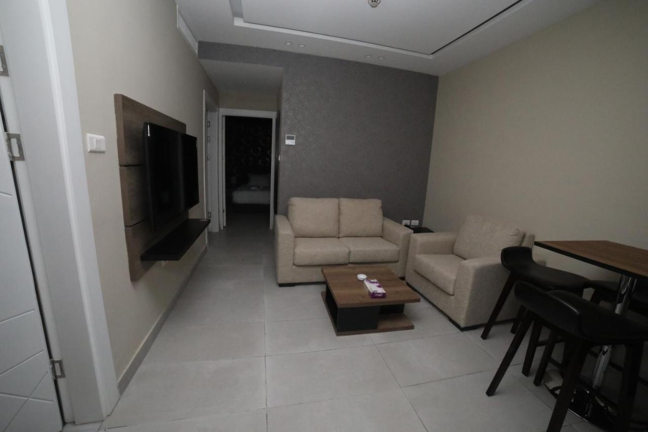 فندق صحارى الخليج Sahara Gulf Hotel Apartments Amã Exterior foto